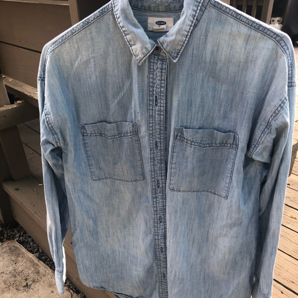 DENIM SHIRT WITH POCKETS
